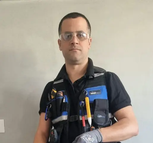 תמונה דנור חשמלאי